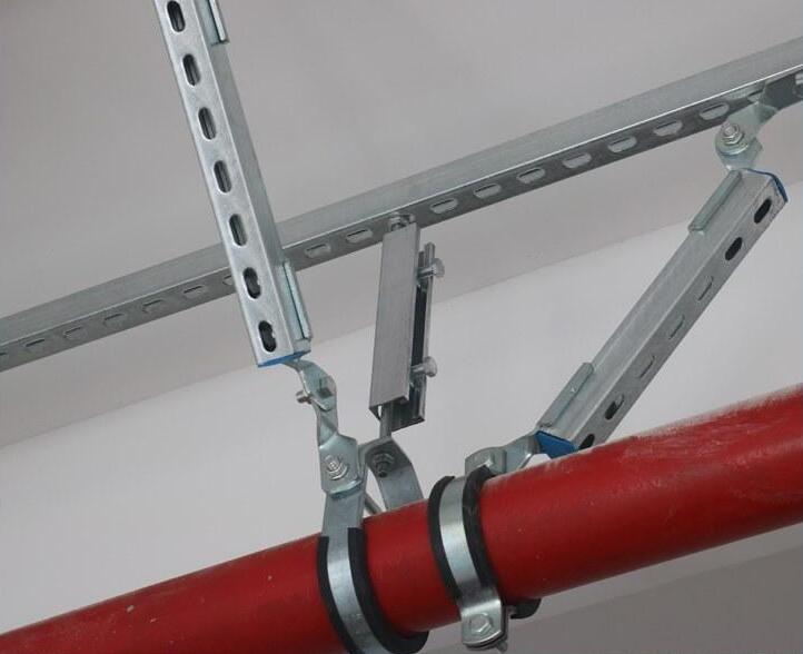 水管侧纵向抗震支架