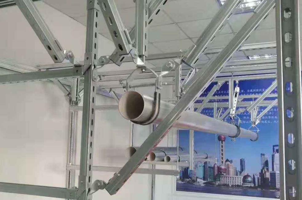 管廊抗震支架安装实拍图片