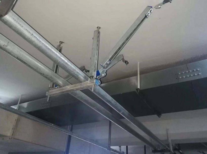 地下室安装抗震支架实拍图片